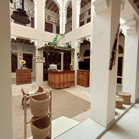 Hyba Heritage Hotel Дубай Экстерьер фото