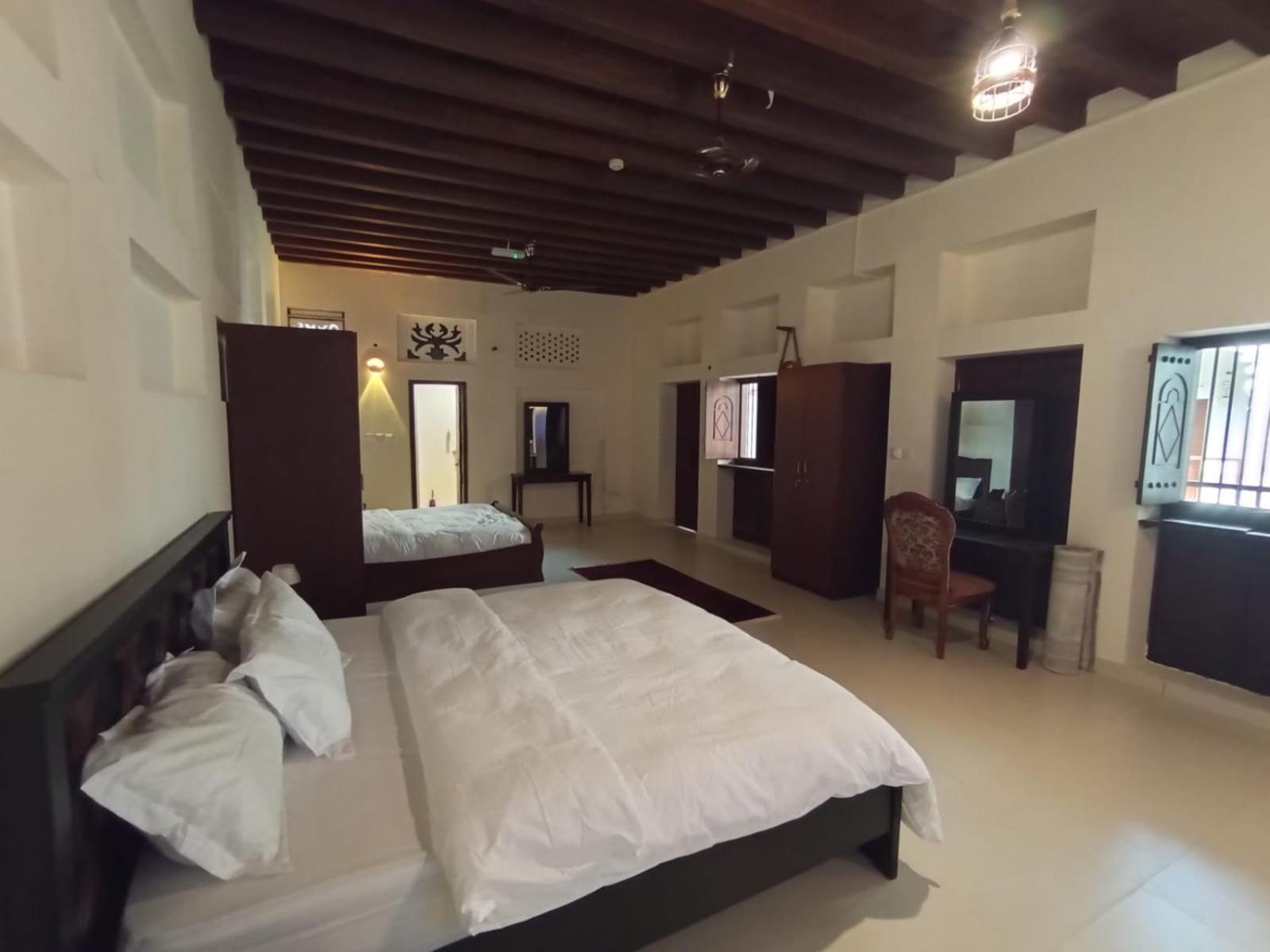 Hyba Heritage Hotel Дубай Экстерьер фото