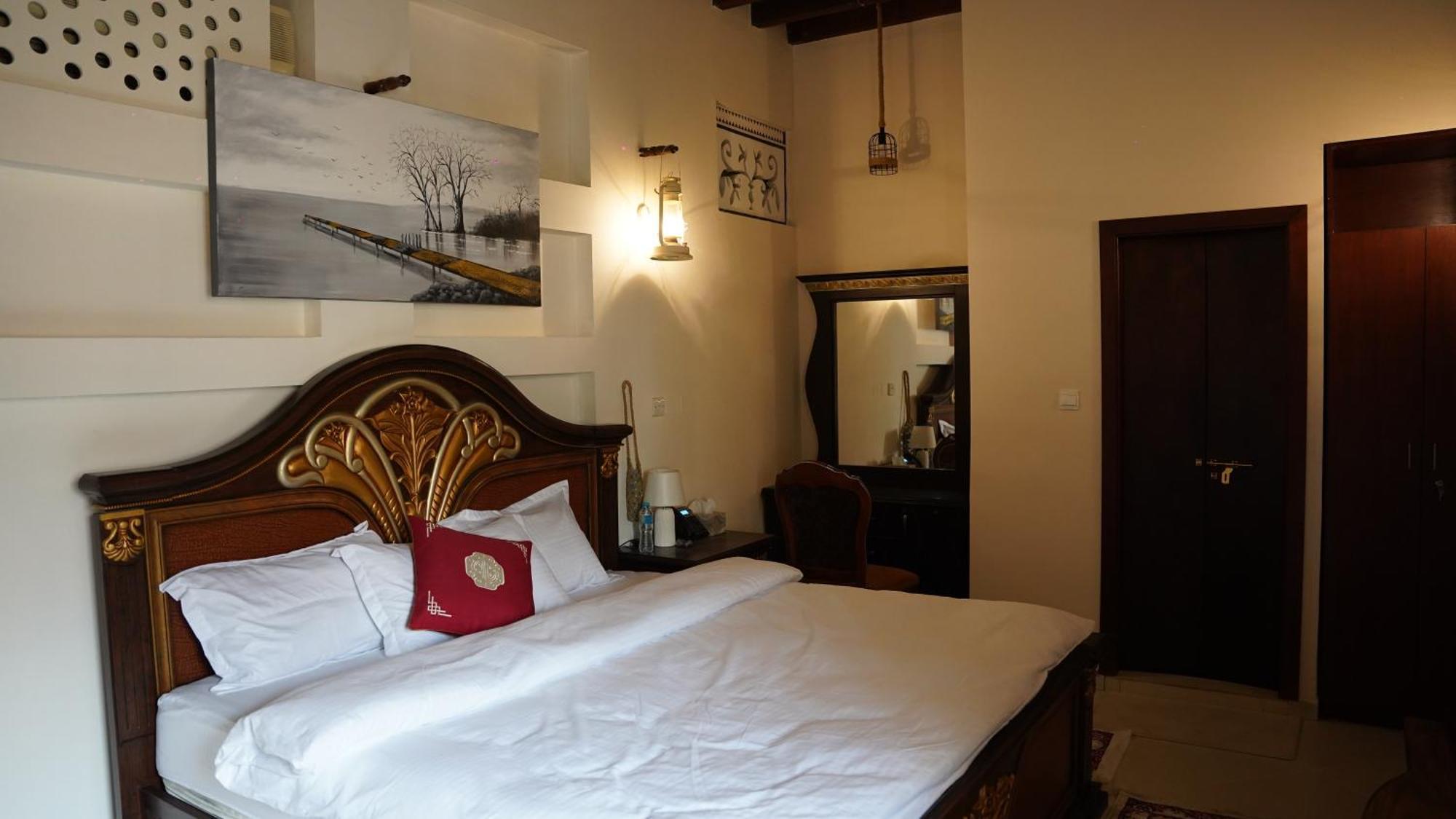 Hyba Heritage Hotel Дубай Экстерьер фото